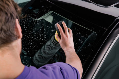 set pentru curatarea geamurilor auto compatibil cu edi 4